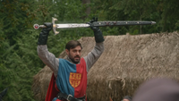 5x04 Roi Arthur présentation épée Excalibur fourreau.png