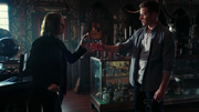 Shot 2x02 Gold David Suchzauber.png