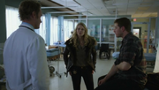 Shot 1x15 Whale Emma David.png