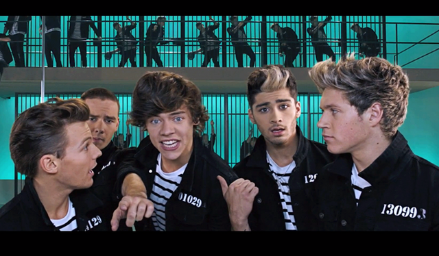 File:1D Kiss You.png