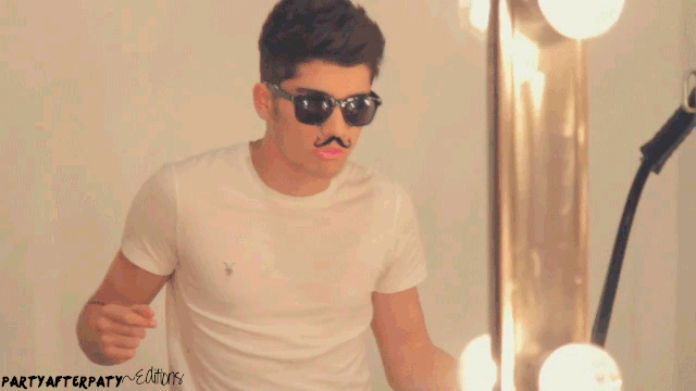 File:ZAYN7gif.gif