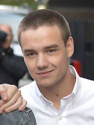File:One-direction-liam-payne-shaved-head-2.jpg