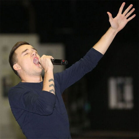 File:Takemehome-tour-5.jpg