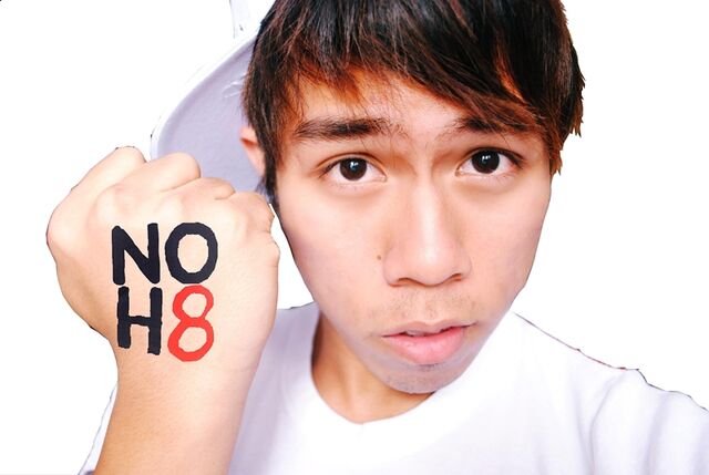 File:NOH8 005.jpg