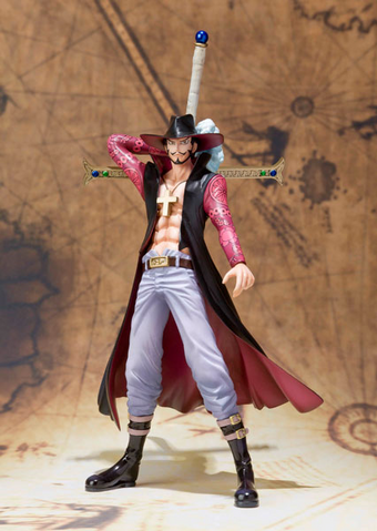 File:Figuarts Zero Mihawk.png