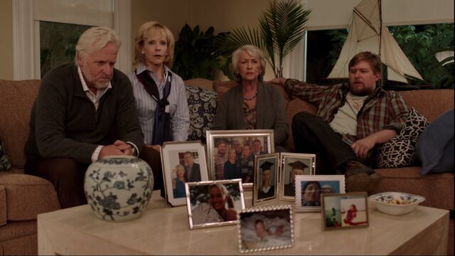 File:S1E1-14.jpg