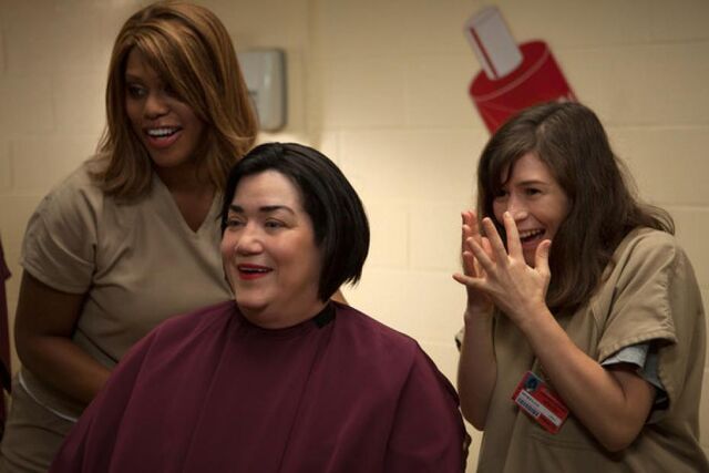 File:Sophia-and-lorna-give-big-boo-a-makeover.jpg