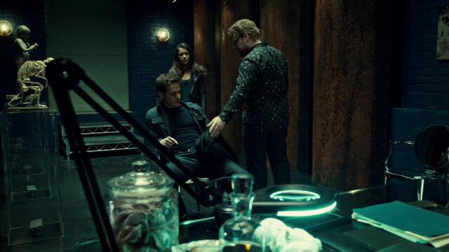 File:OrphanBlackS01E07-2129.jpg