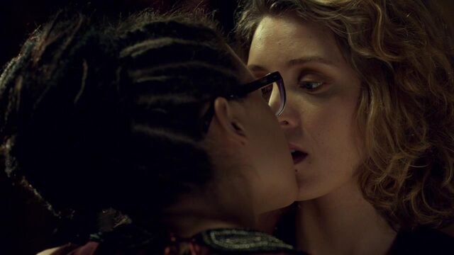 File:OrphanBlackS01E07-2481.jpg