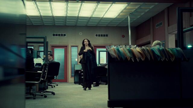 File:OrphanBlackS01E08-0103.jpg