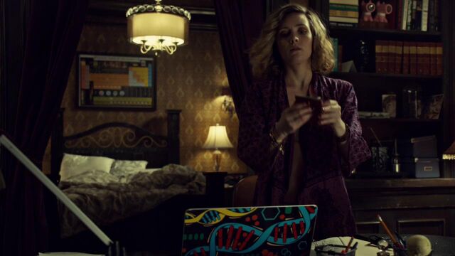 File:OrphanBlackS01E08-1796.jpg