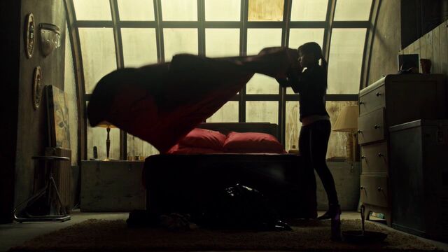 File:OrphanBlackS01E090565.jpg