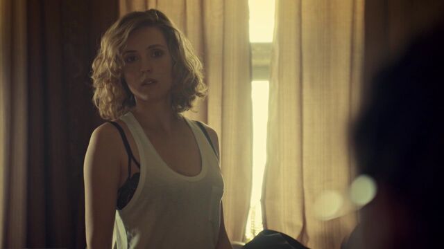 File:OrphanBlackS01E091453.jpg