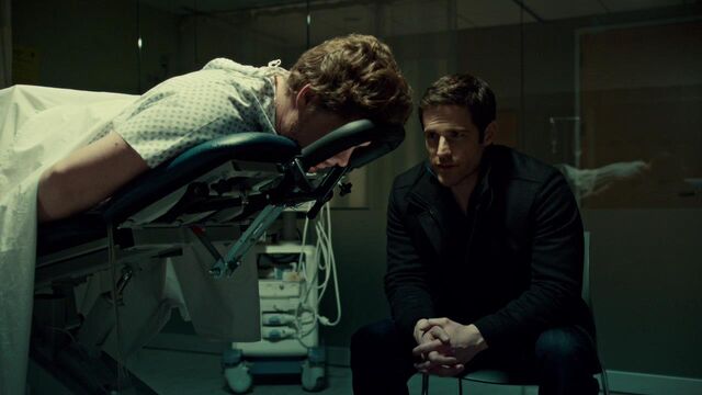 File:OrphanBlackS01E08-1674.jpg
