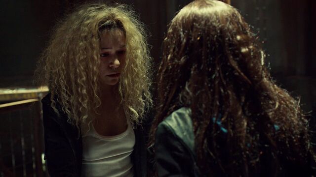 File:OrphanBlackS01E092137.jpg