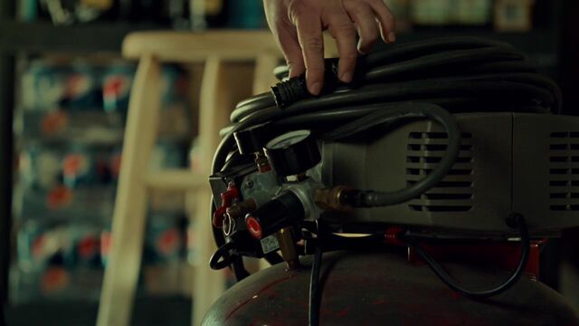 File:OrphanBlackS01E06-2096.jpg
