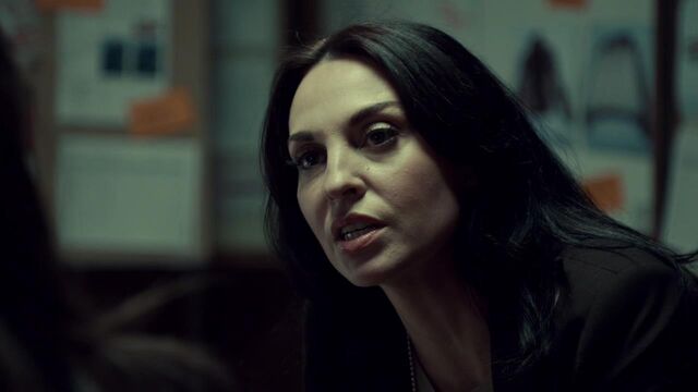 File:OrphanBlackS01E08-0952.jpg