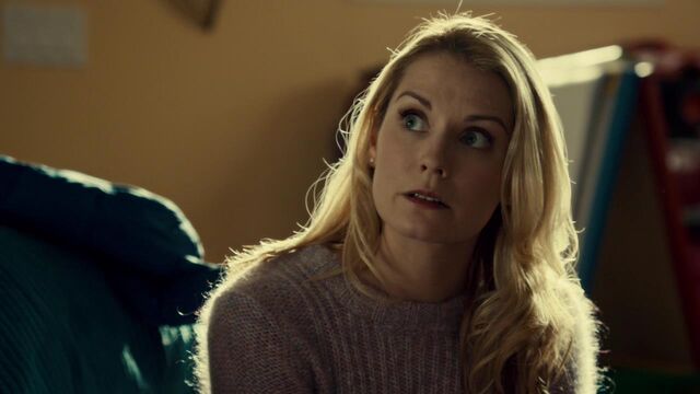 File:OrphanBlackS01E08-0460.jpg