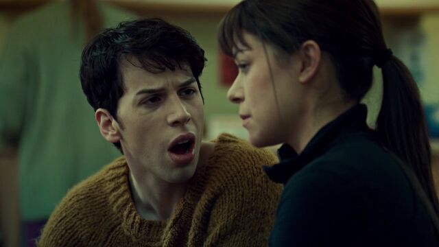 File:OrphanBlackS01E090132.jpg