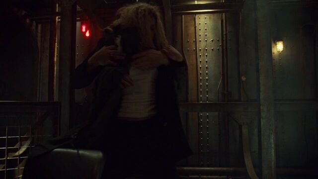 File:OrphanBlackS01E090753.jpg