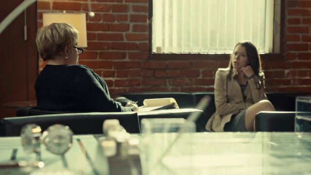 File:S01E01-08.jpg