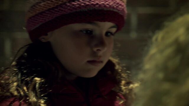 File:OrphanBlackS01E08-2481.jpg