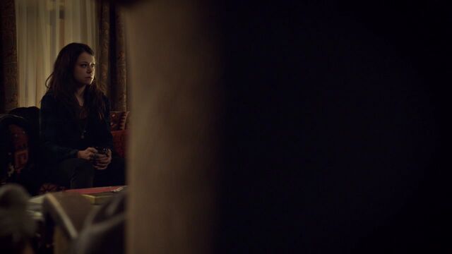 File:OrphanBlackS01E092436.jpg
