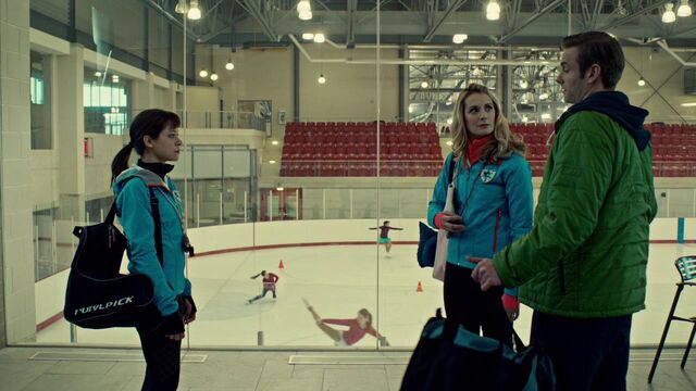 File:OrphanBlackS01E08-0914.jpg