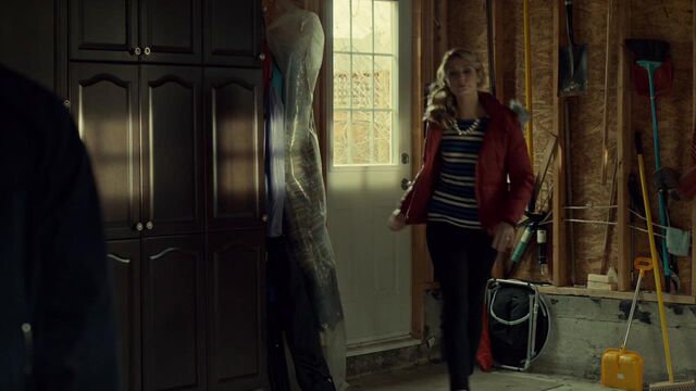 File:OrphanBlackS01E06-2262.jpg
