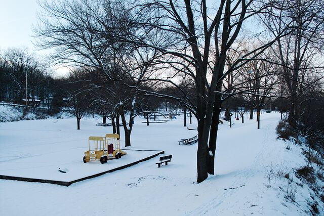 File:Lions Park.jpg