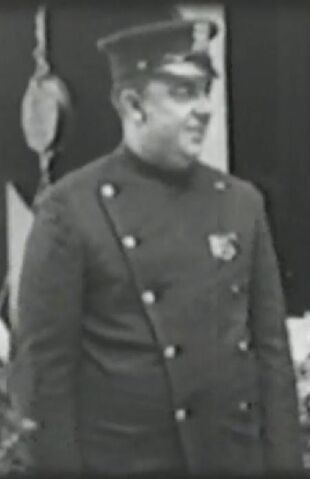File:Officer Mac.jpg