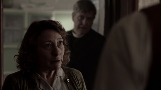 File:Mrs. Graham S01E08-5.jpg