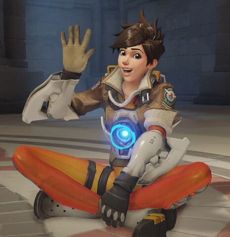 File:Tracer Sitting.jpg