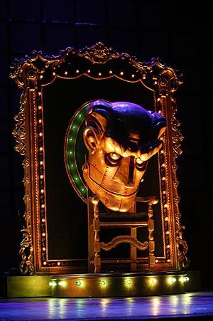 File:Oz head wicked.jpg