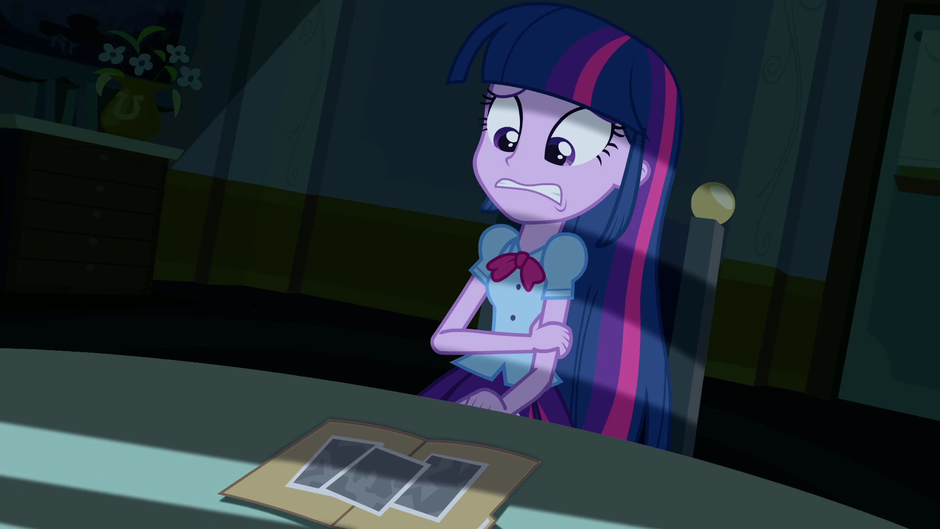 Image Twilight in utter shock EG.png Heroes Wiki FANDOM powered