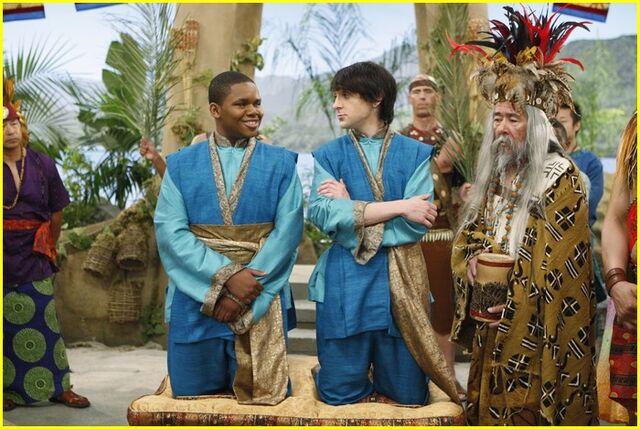 File:Pair-kings-first-look-13.jpg