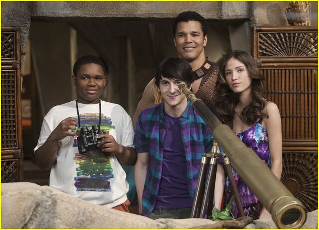 File:Mitchel-musso-doc-shaw-blindfold-05.jpg