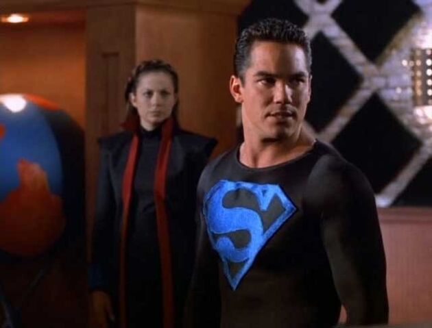 File:LOIS CLARK S4 D1-09.jpg