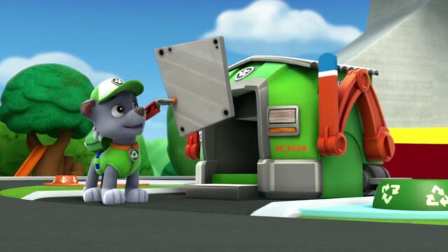 File:PAW.Patrol.S01E15.Pups.Make.a.Splash.-.Pups.Fall.Festival.720p.WEBRip.x264.AAC 535935.jpg