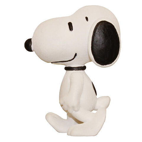 File:Schleich-Peanuts-Snoopy-Walking--pTRU1-18195125dt.jpg