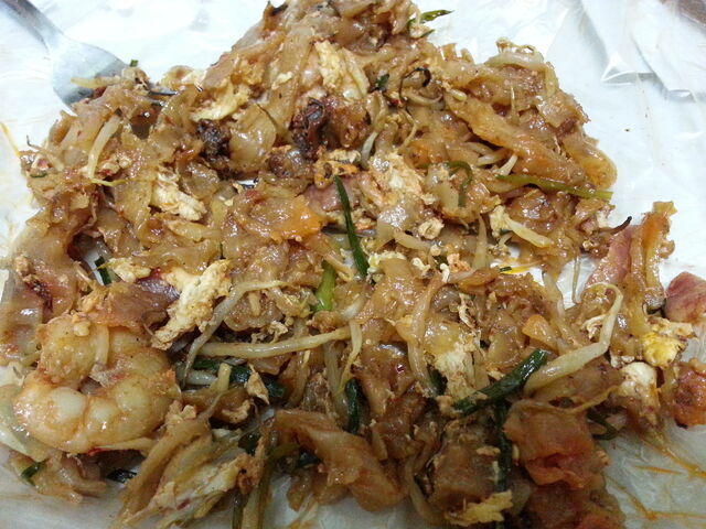 File:Siam Road char kuey teow, George Town, Penang.jpg