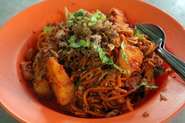 File:Mee goreng Pulau Tikus, George Town, Penang.jpg