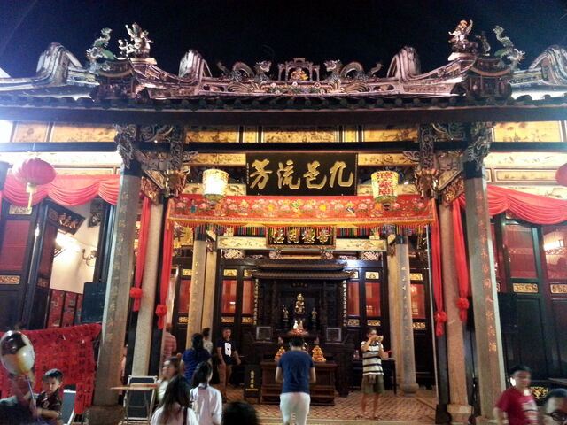 File:Han Jiang Teochew Temple, Chulia Street, George Town, Penang (2).jpg