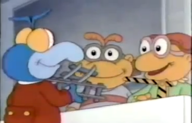 File:Muppet Babies Railroad Crossing Toy (The Frog Who Knew Too Much) 4 Cartoon Crossing Gate.png