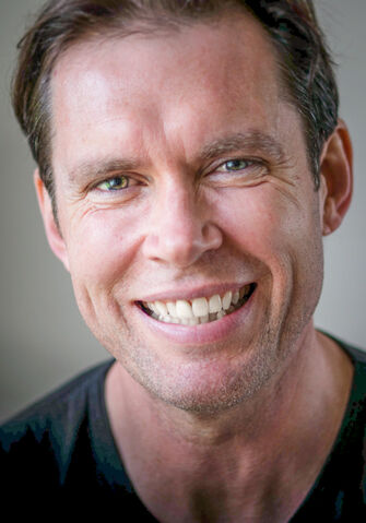 File:Jon Pheloung.jpg