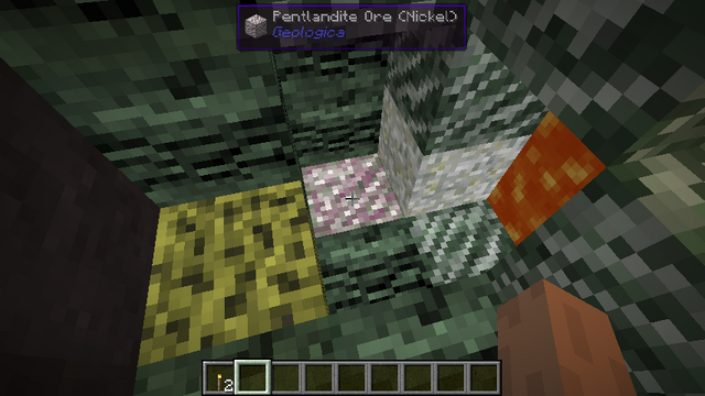 File:Serpentine-pentlandite.png