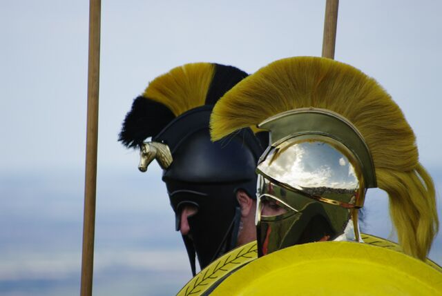 File:Casques grecs Arverniales 2011.jpg