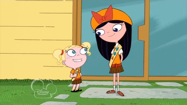 File:WCIM -Isabella and Melissa in the backyard.jpg