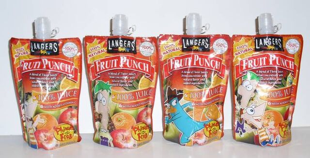 File:Langers Fruit Punch pouches.jpg