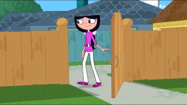 File:Teen Isabella entering backyard.jpg